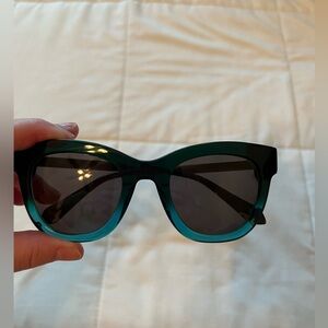 NWOT Stella & Dot Sunglasses-OS